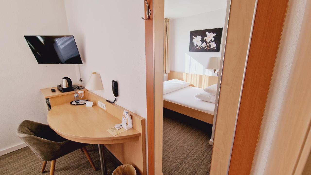 Hotel Garni Superior Metzingen  Luaran gambar