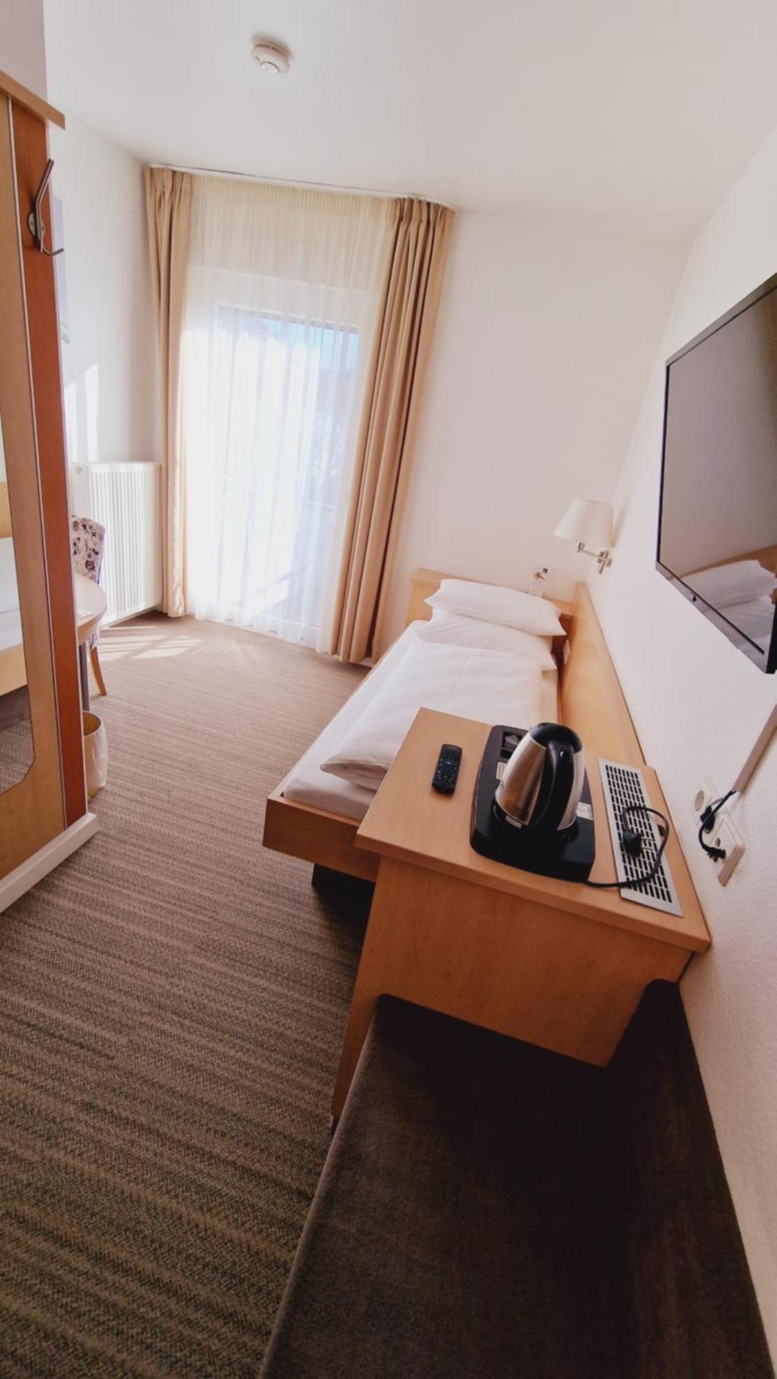 Hotel Garni Superior Metzingen  Luaran gambar
